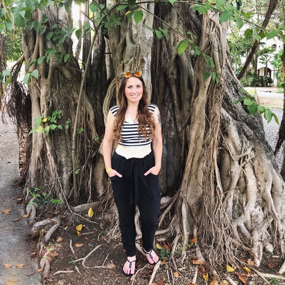 Meet your Posher, Julia - Picture 2 of 4